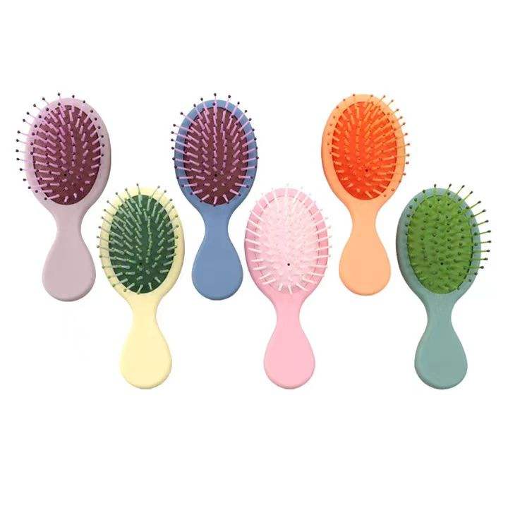 Mini hair brush