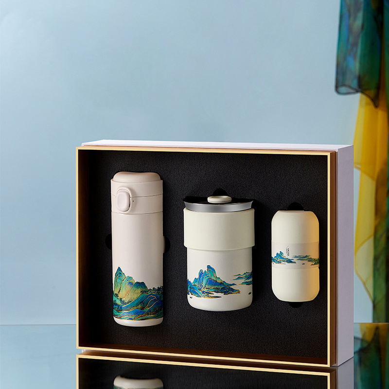 Travel mugs - Image 2