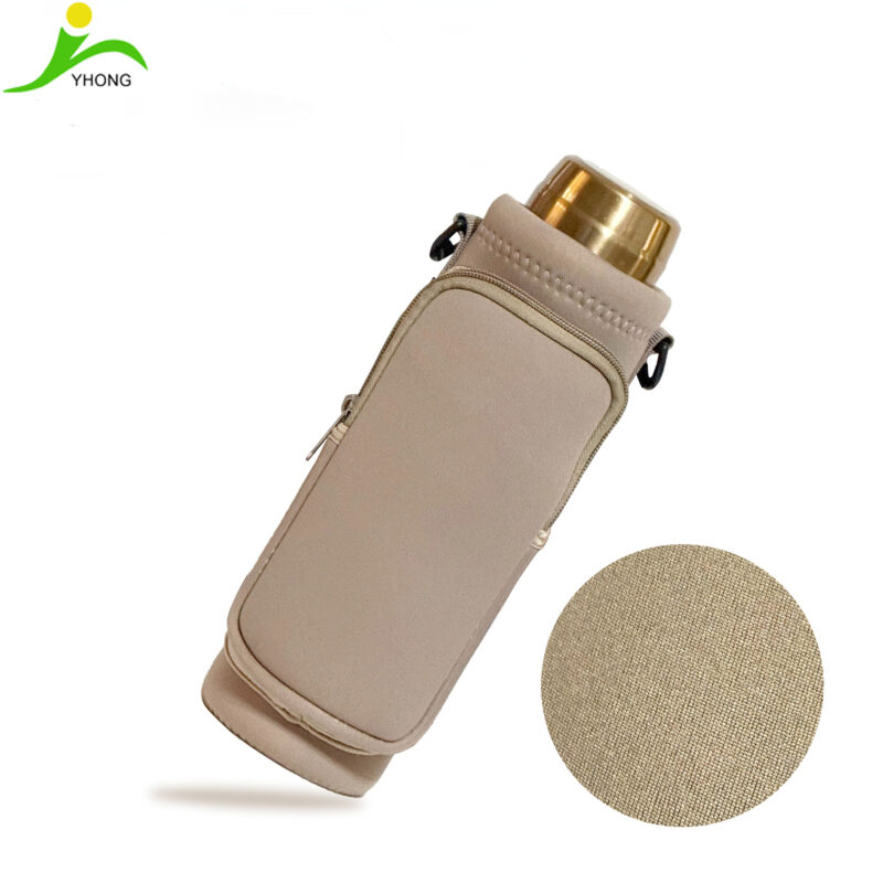 Insulated bottle carriers