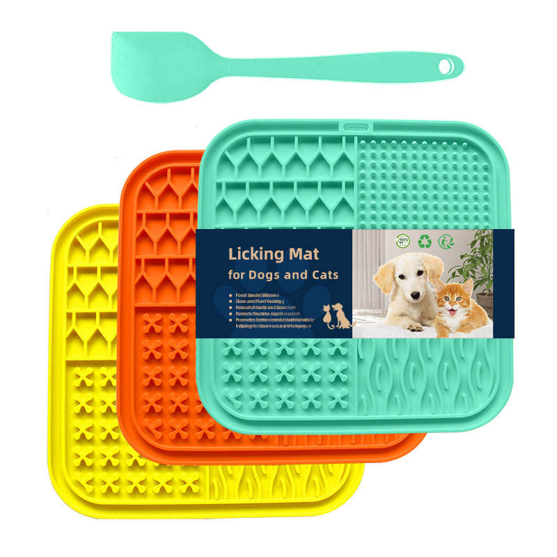 Pet feeding mats