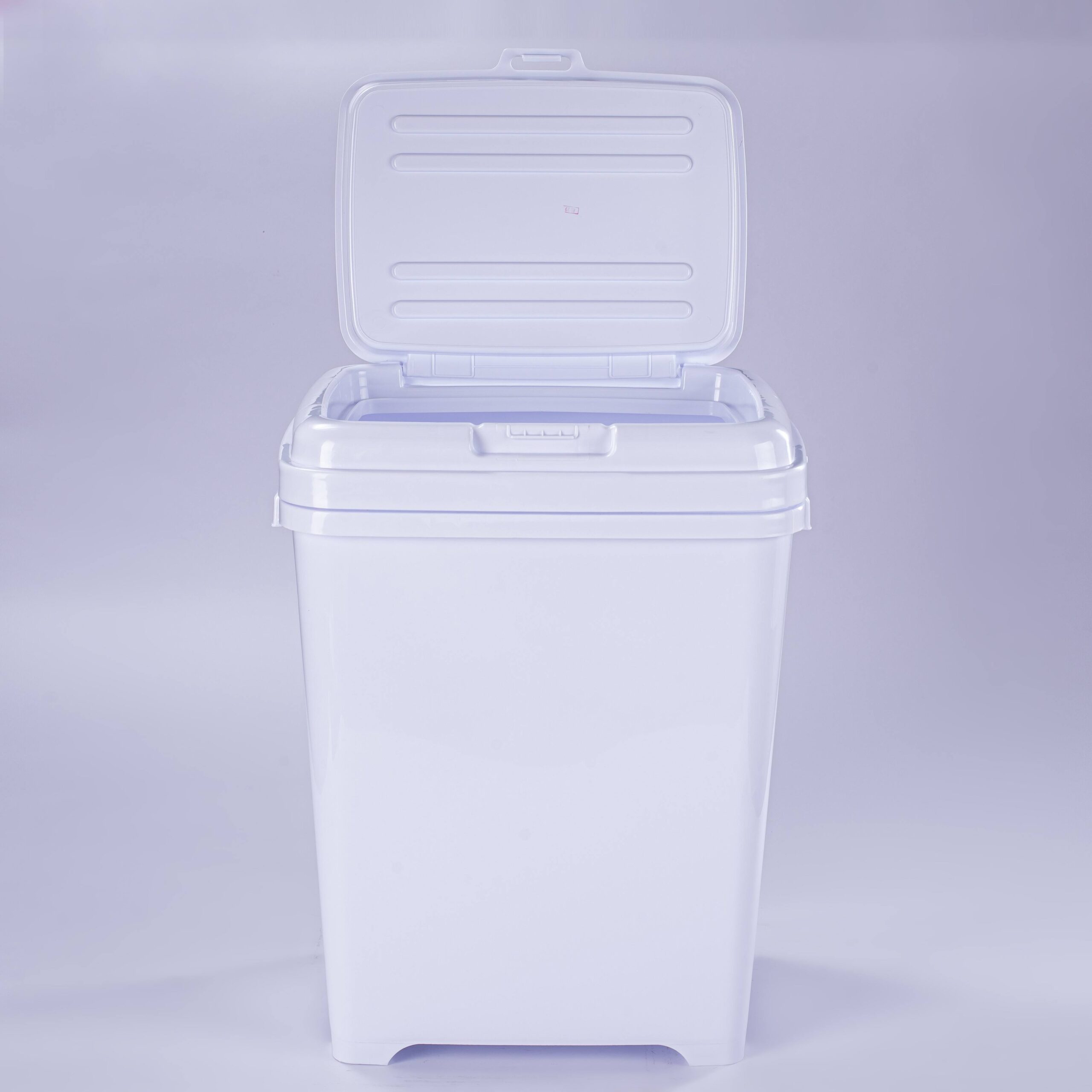 Pet storage bins - Image 3